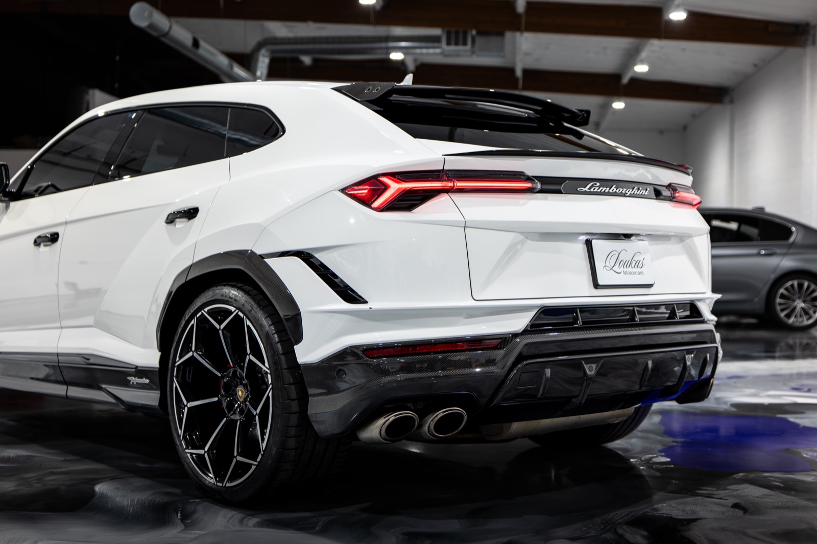 Lamborghini Urus Performante, photograph 14 of 26