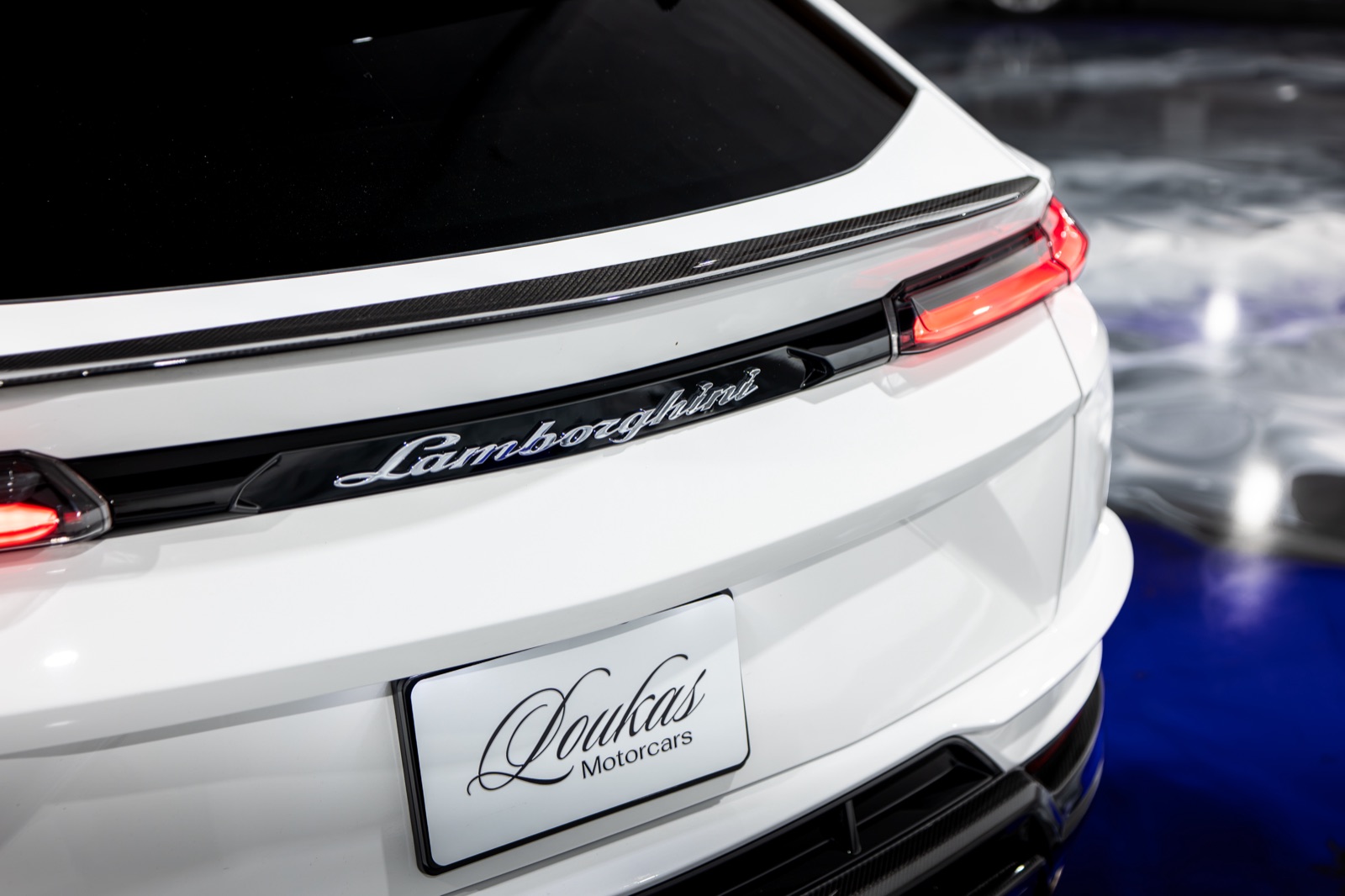 Lamborghini Urus Performante, photograph 15 of 26