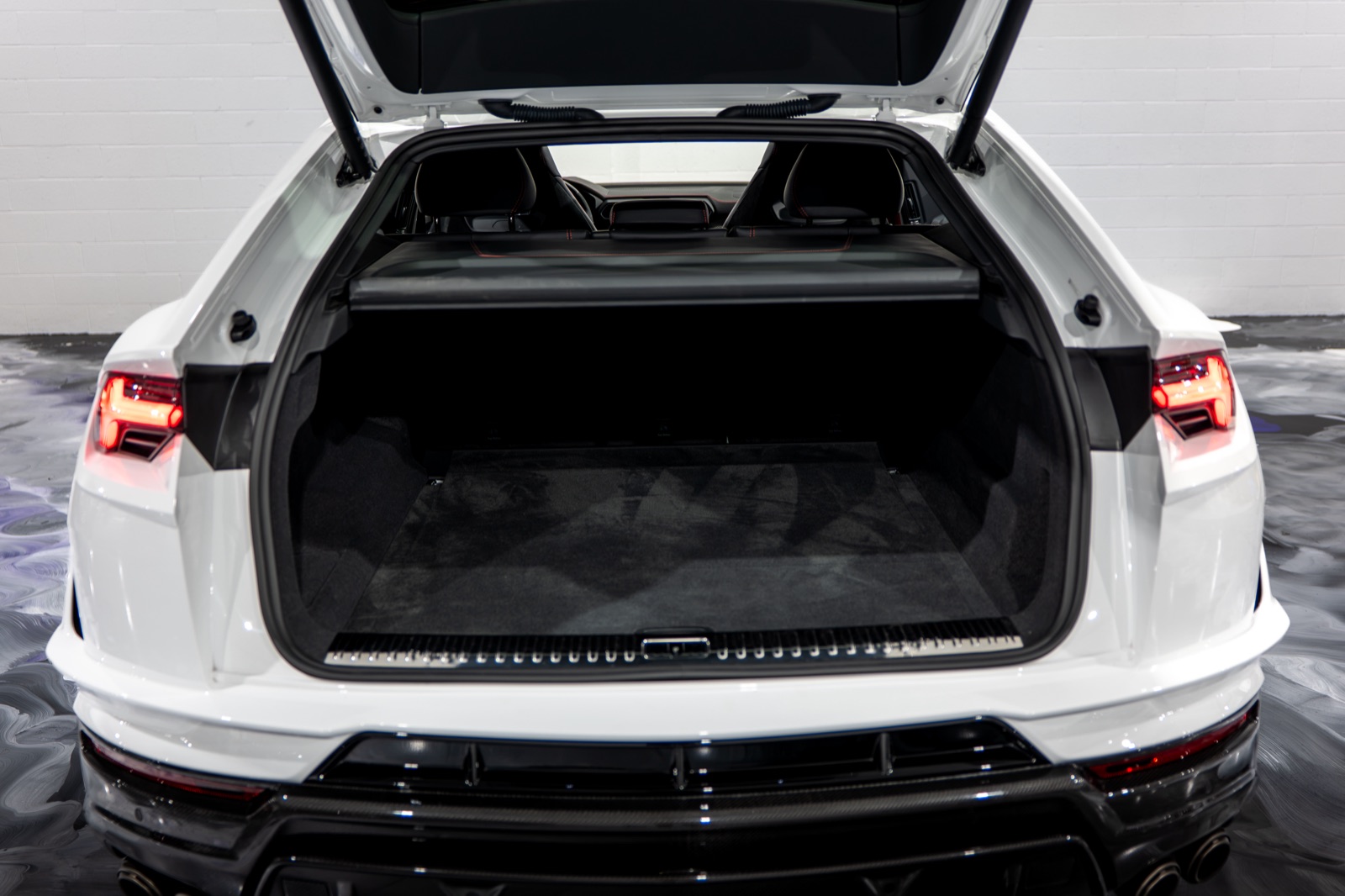 Lamborghini Urus Performante, photograph 26 of 26
