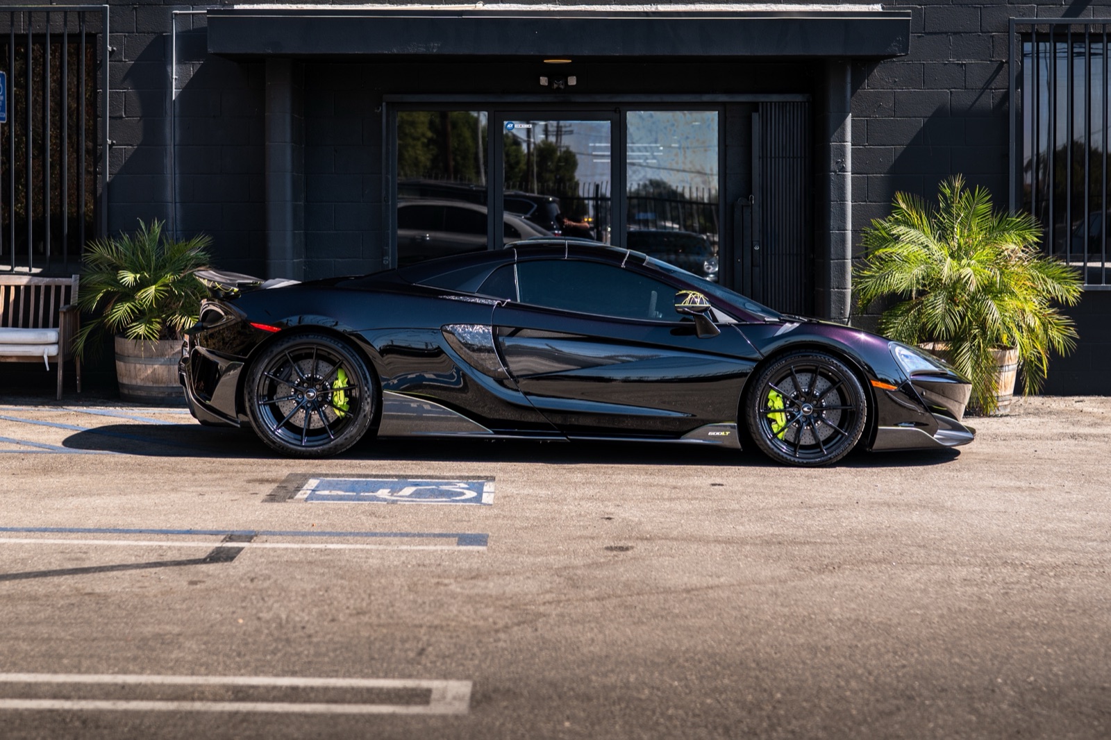 McLaren 600LT Spider, photograph 3 of 17