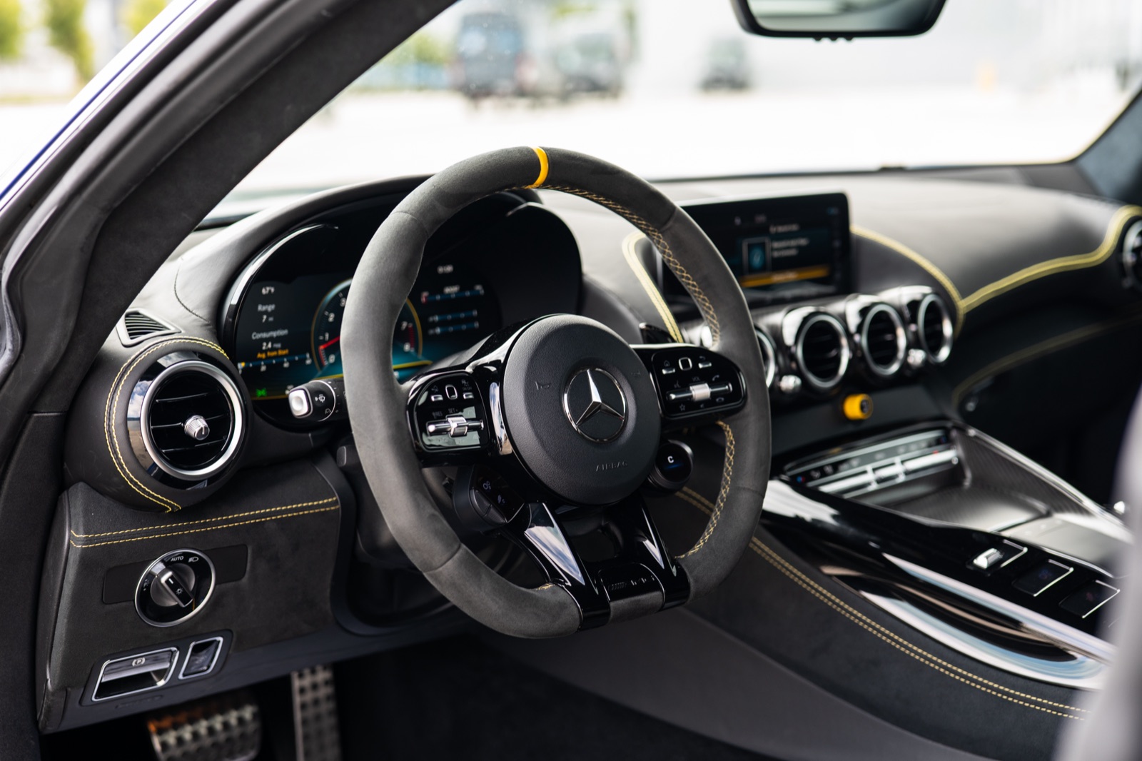 Mercedes-AMG GT R, photograph 13 of 19