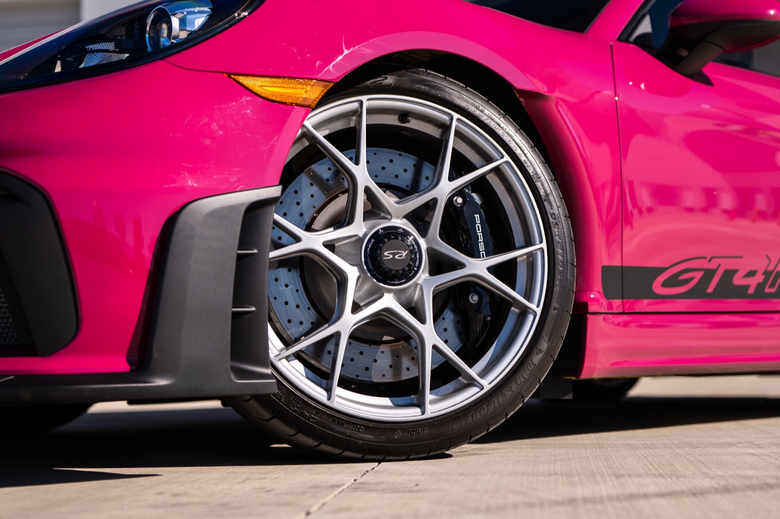 Porsche 718 Cayman GT4 RS, photograph 11 of 27