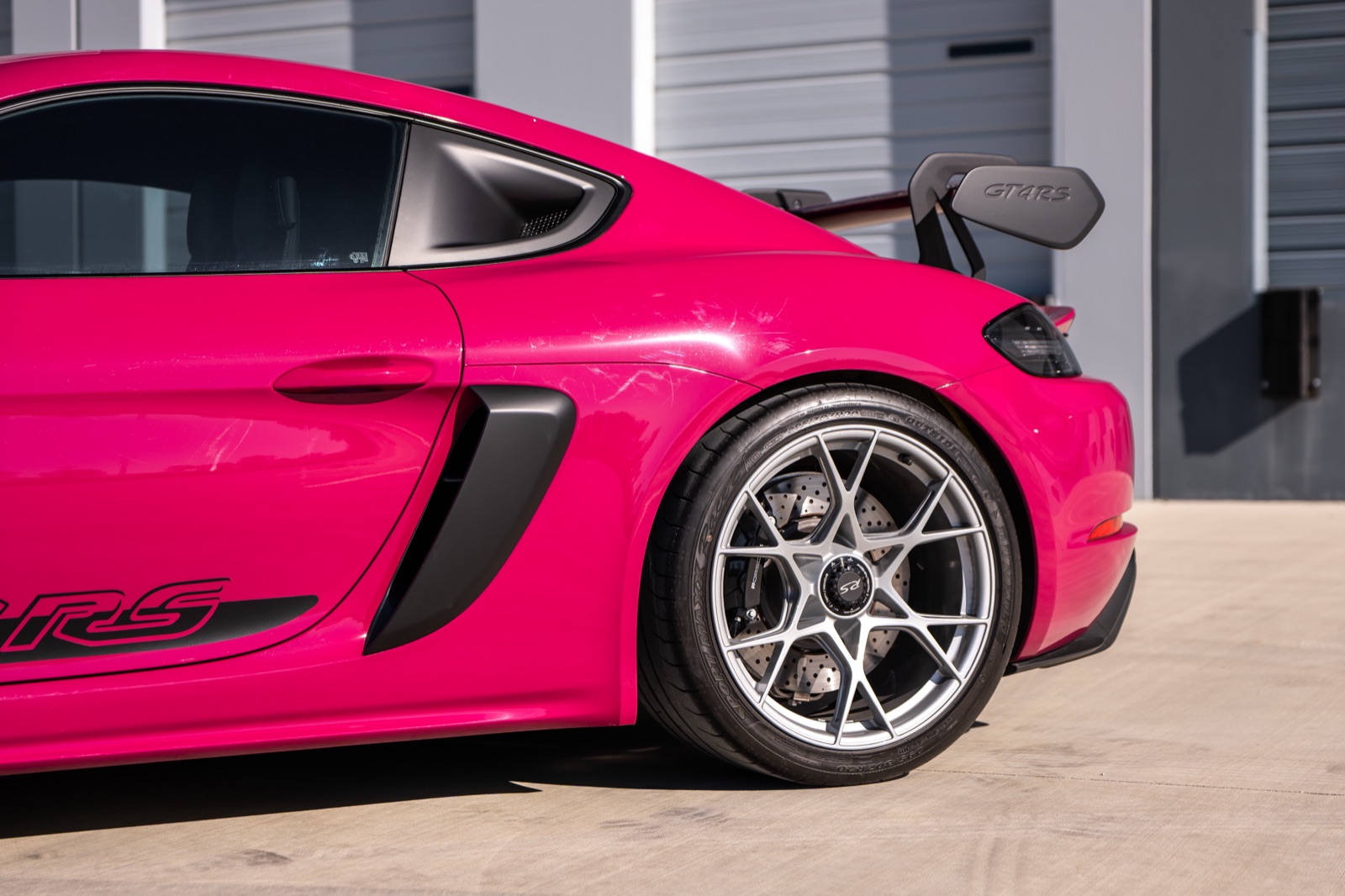 Porsche 718 Cayman GT4 RS, photograph 13 of 27