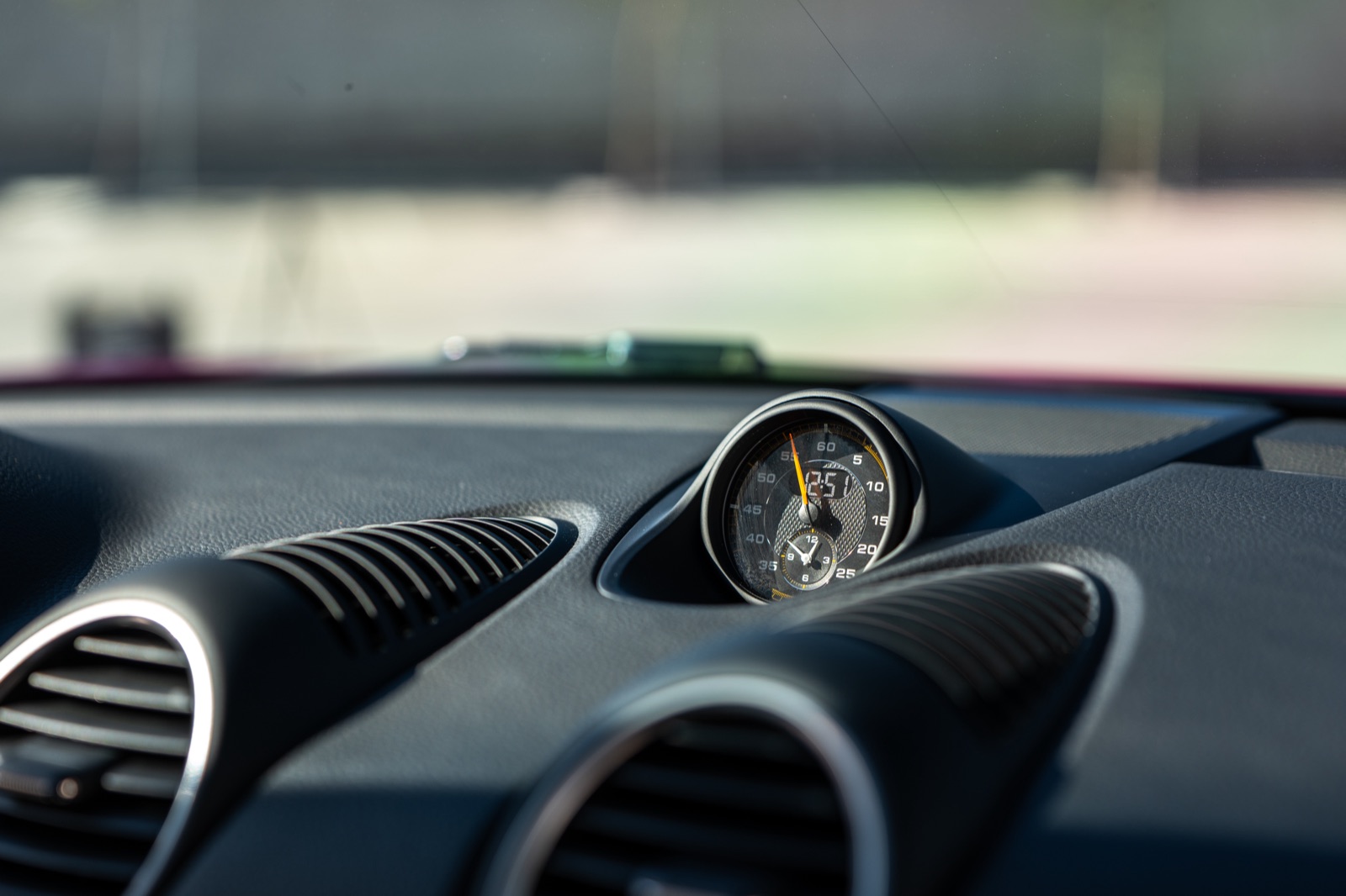 Porsche 718 Cayman GT4 RS, photograph 22 of 27