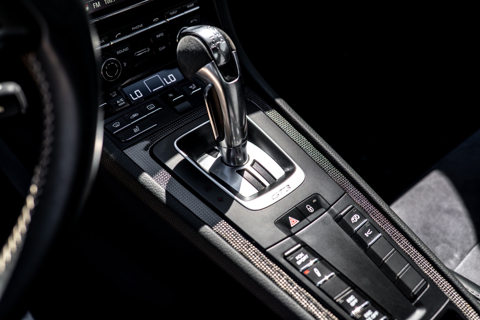 Porsche 911 GT3, photograph 16 of 22