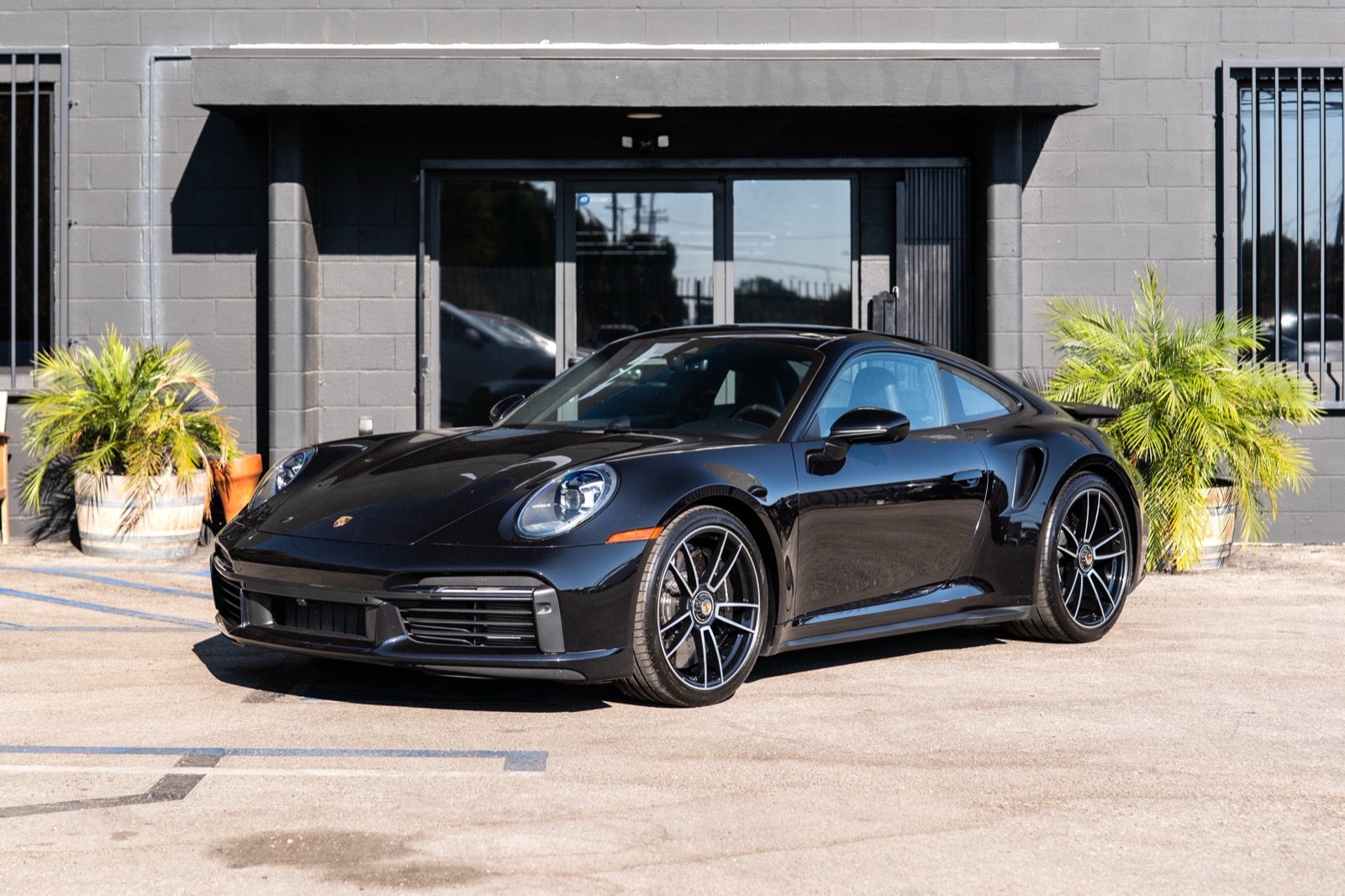 Porsche 911 Turbo S, 992, Black