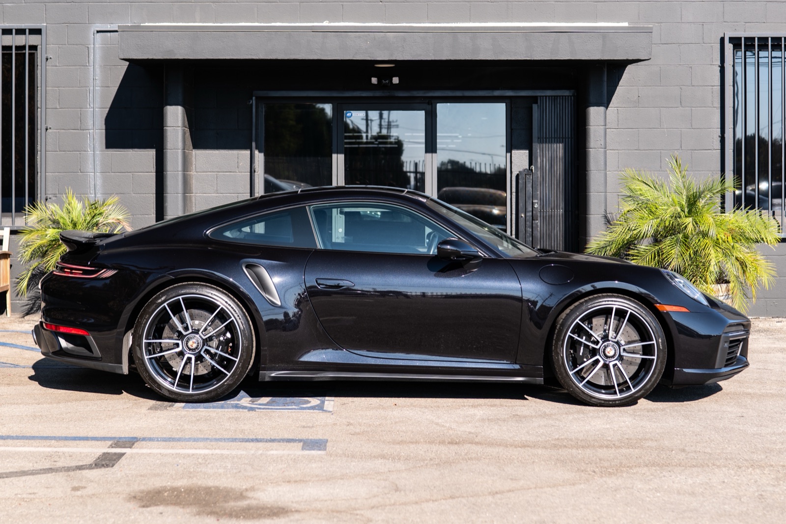 Porsche 911 Turbo S, photograph 3 of 19