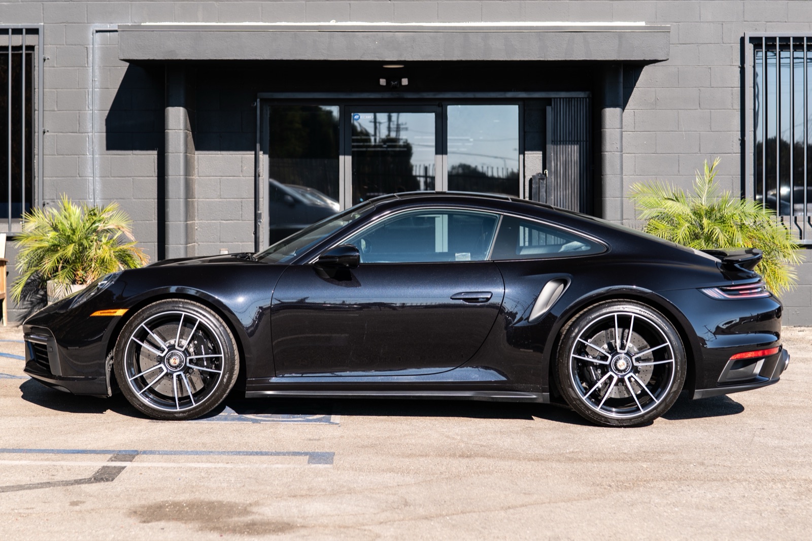 Porsche 911 Turbo S, photograph 4 of 19