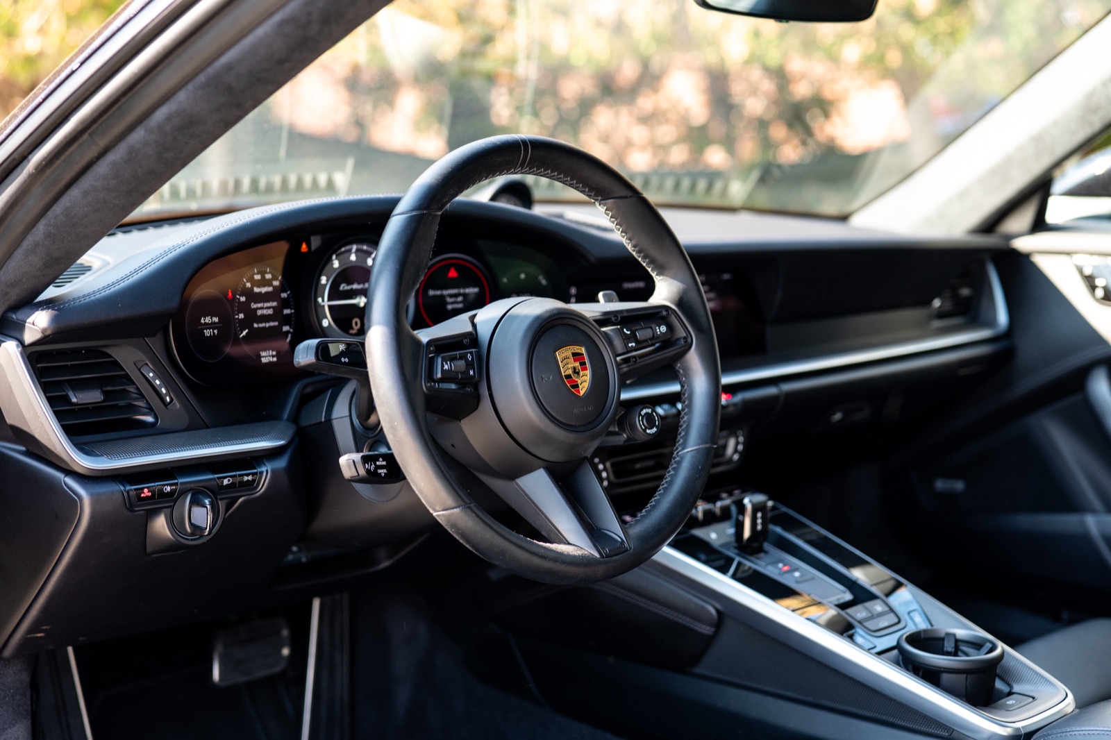 Porsche 911 Turbo S, photograph 11 of 19