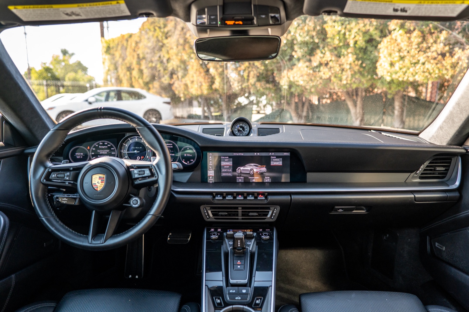 Porsche 911 Turbo S, photograph 15 of 19