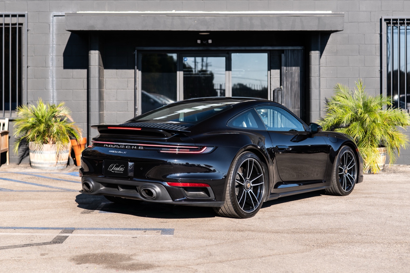 Porsche 911 Turbo S, photograph 18 of 19