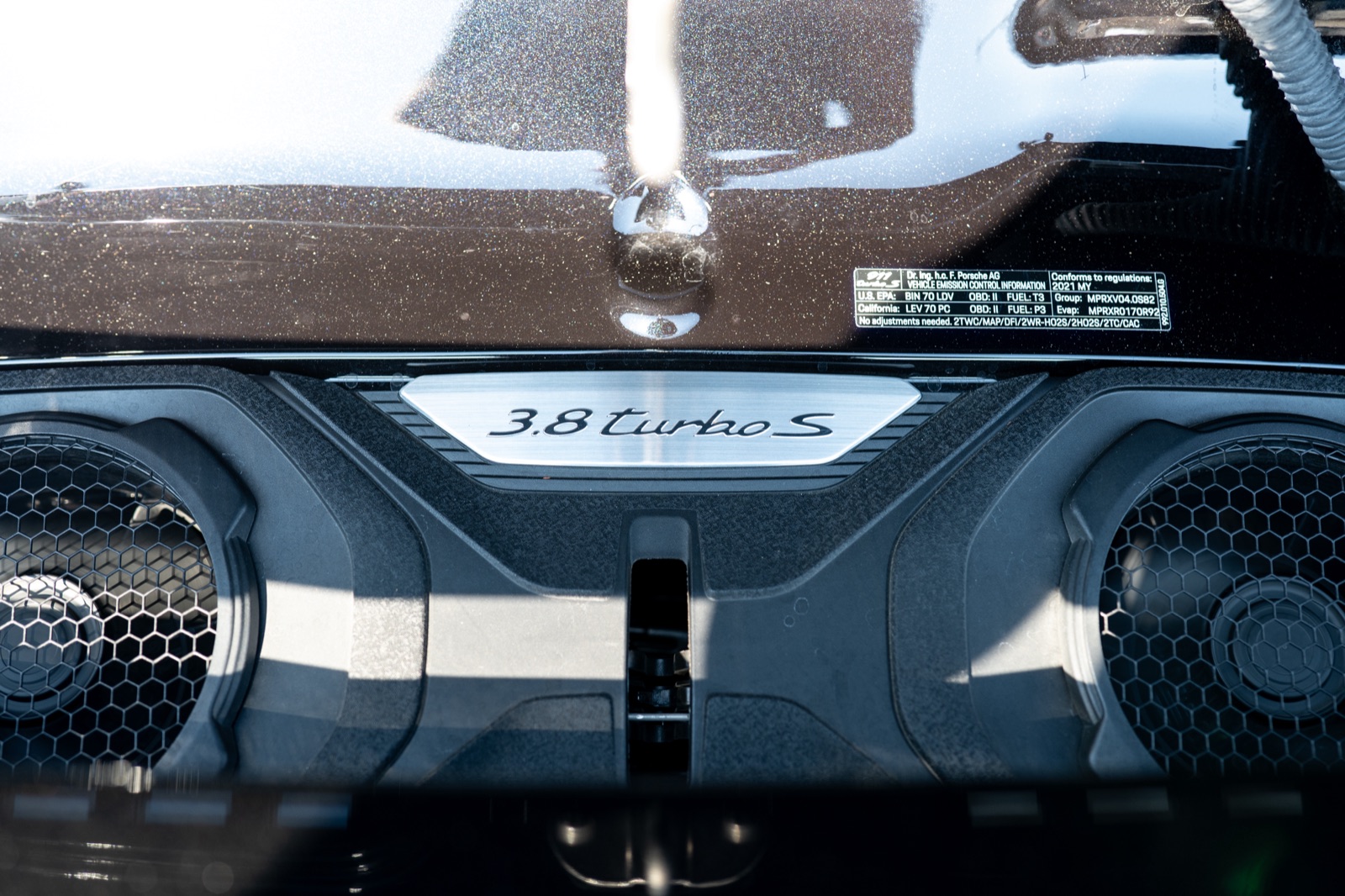 Porsche 911 Turbo S, photograph 19 of 19
