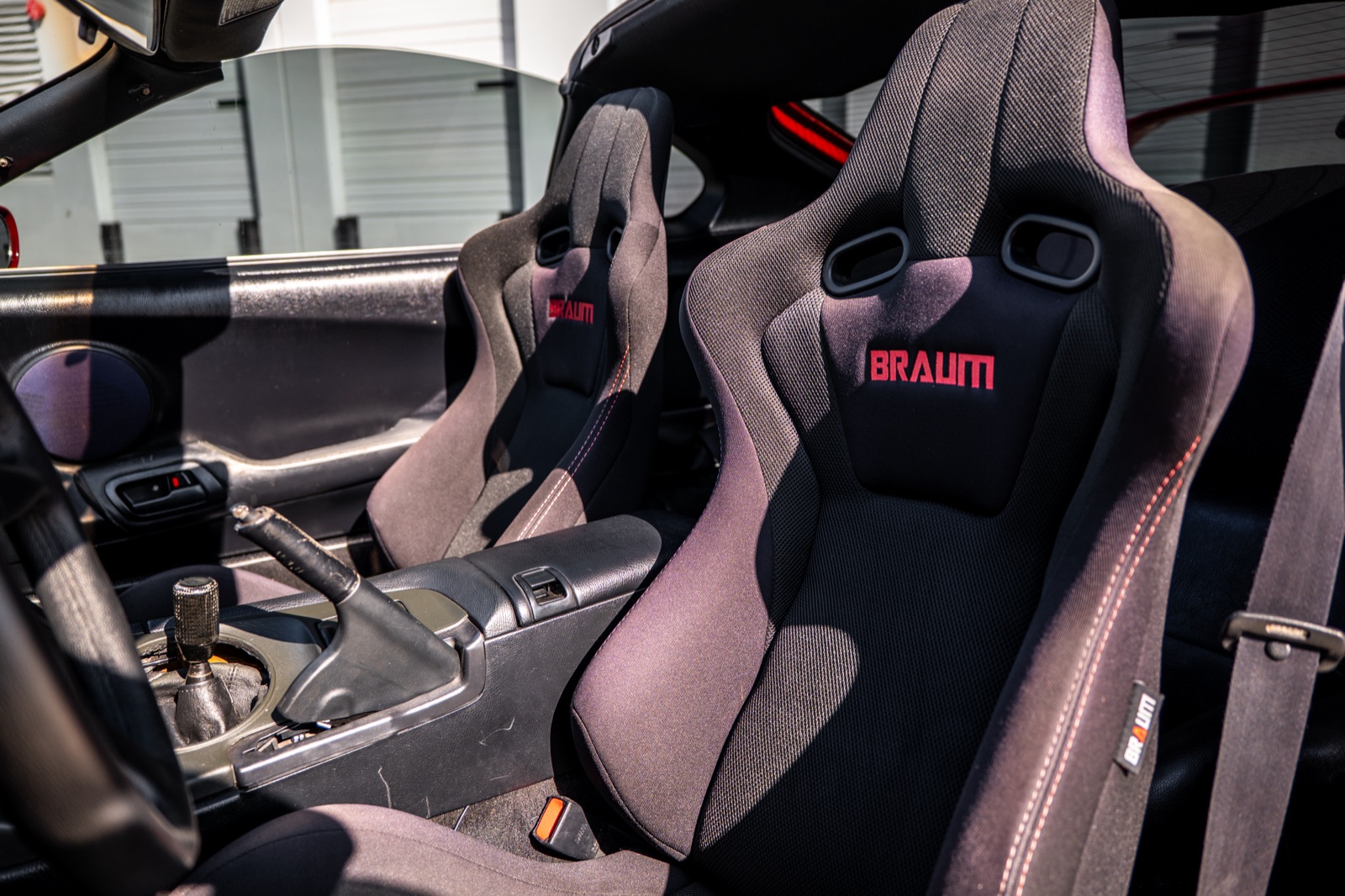 Toyota Supra, photograph 18 of 26