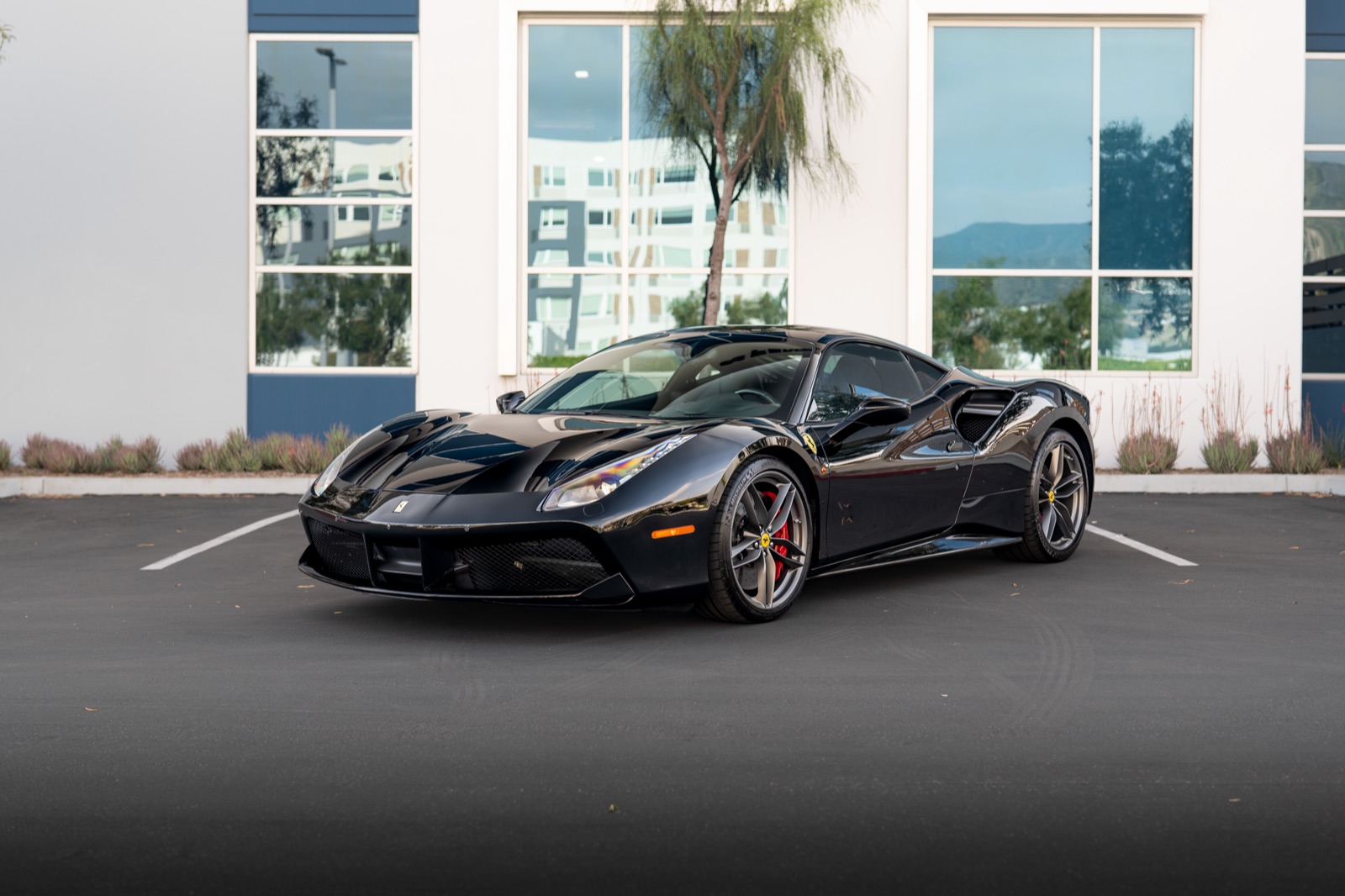 Ferrari 488 GTB, Black